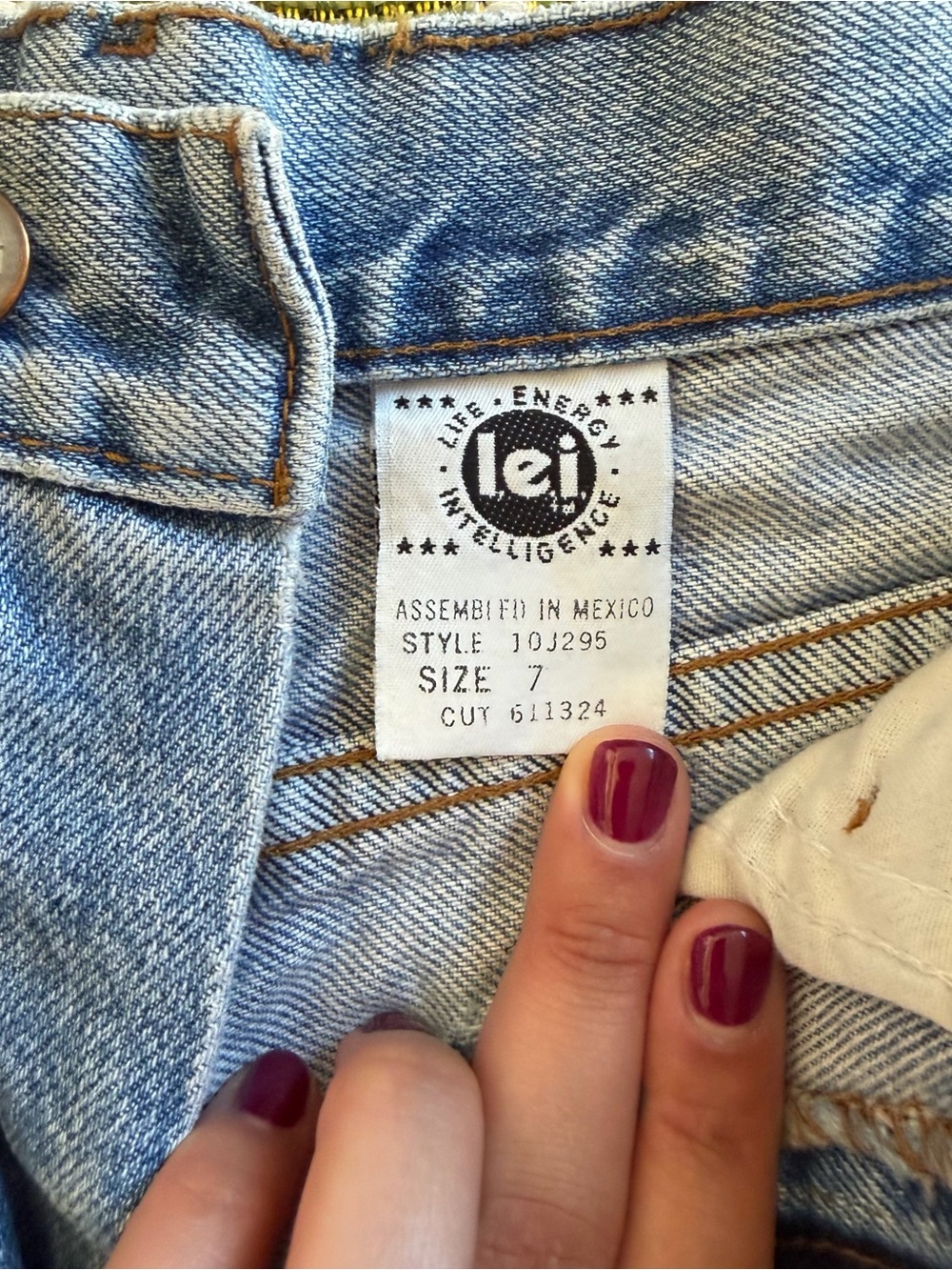 lei Light Blue Women's Denim Cutoff Shorts - Picture 2 of 3